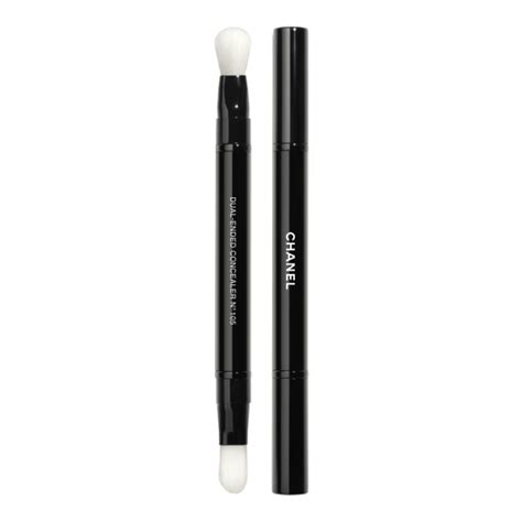 chanel blender concealer brush|LES PINCEAUX DE CHANEL Retractable Dual.